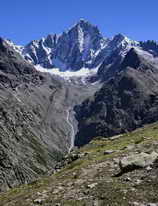 Massif des Écrins - Dôme de Neige (4015 m) et Clocher des  Écrins (3808 m), Glacier de Bonne Pierre