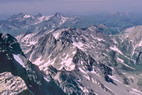 Tr la Tte - Col d'Enclave (2672 m) et Col du Bonhomme (2329 m)  depuis le Mont Tondu (3196 m) - Au fond massif du Beaufortain