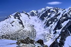 Tr la Tte -  g., Aiguille de la Brangre (3425 m) et Dmes de Miage (3673 m) - Au centre, le Mont Blanc (4808 m) -   d., Aiguilles de Tr la Tte (3930 m)