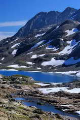 Massif des Grandes Rousses - Lac de la Fare (2641 m) et Pic de l'Étendard (3464 m)