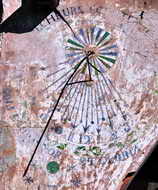 Saint-Martin-de-Queyrières - Sachas - Cadran solaire daté de 1767, restauré en 1968