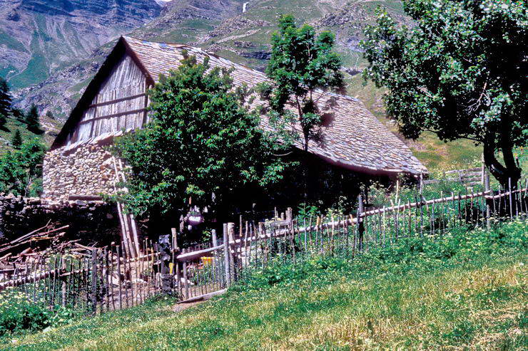 Dormillouse - La Michelane (1700 m) - Maison traditionnelle