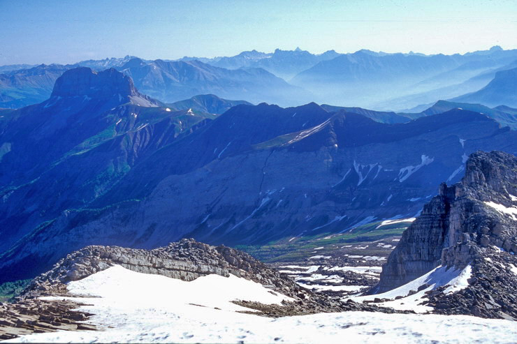 Tte de l'Estrop (2961 m) - Grande Solane (2909 m) - Massif de Chambeyron (3412 m)