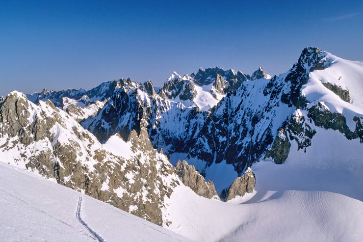 Ski en crins - Rochers de Bonne Pierre - La Grande Ruine (3765 m), le Rteau (3809 m), la Meije (3982 m)