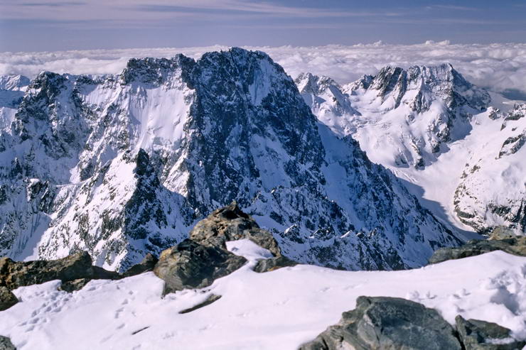 Ski en crins - Dme de Neige (4015 m) - L'Ailefroide (3954 m) et les Bans (3669 m)